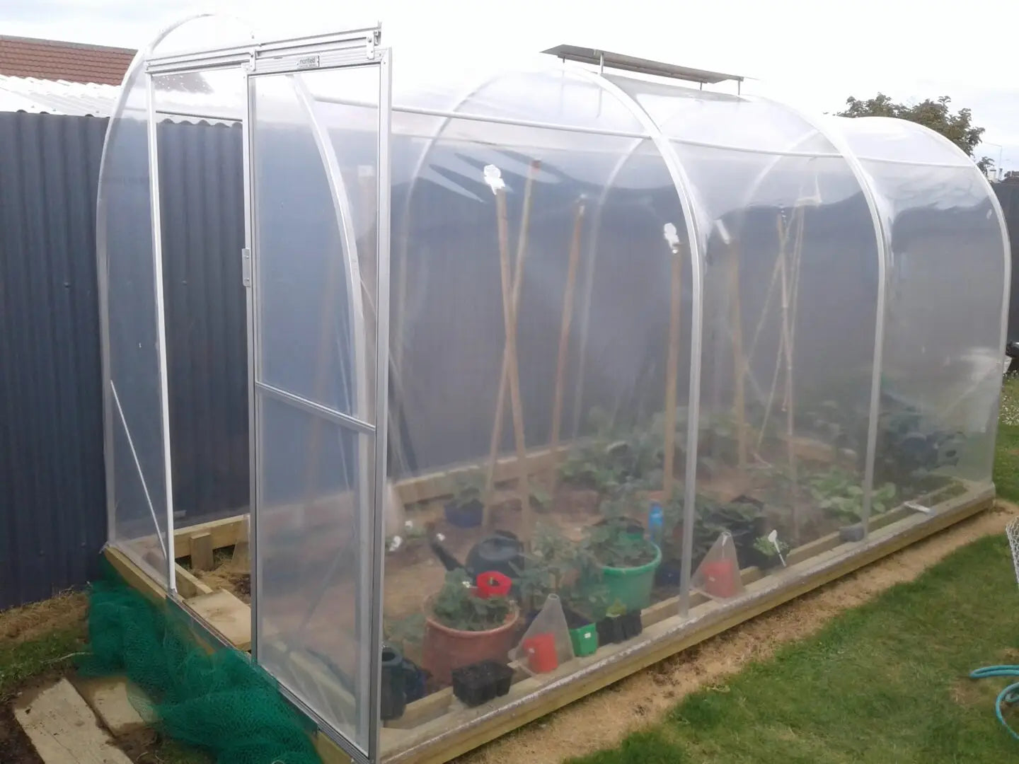 1.8m x 4.0m Timber Base Tunnel House